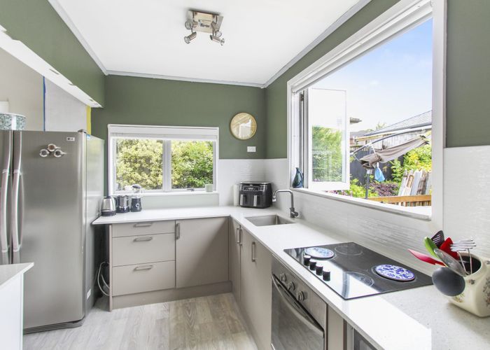 at 2/124A Alfriston Road, Manurewa, Manukau City, Auckland