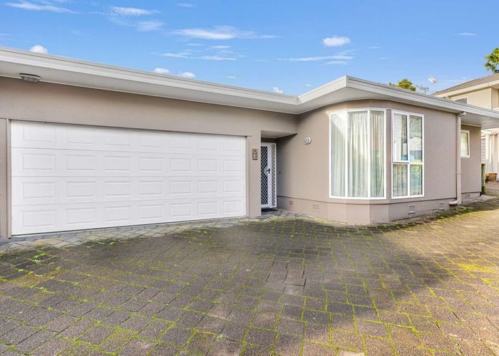  at 114b Vale Street, Otumoetai, Tauranga, Bay Of Plenty