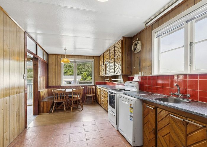  at 124 Sievers Grove, Cannons Creek, Porirua, Wellington