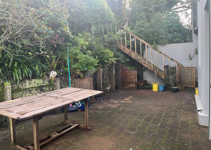 at 2/13 Clarendon Road, Saint Heliers, Auckland City, Auckland