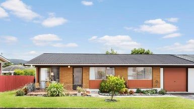  at 4/9 Evans Road, Glen Eden, Auckland