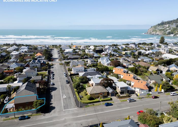  at 1/30 Stoke Street, Sumner, Christchurch City, Canterbury