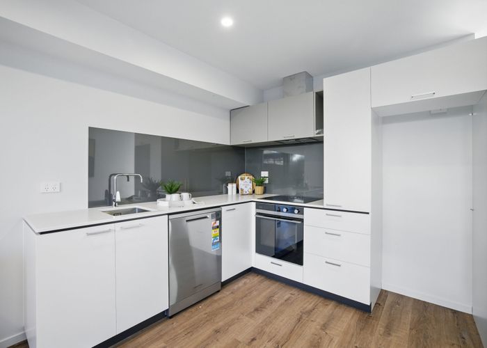  at 2/13 Warrington Street, Mairehau, Christchurch City, Canterbury