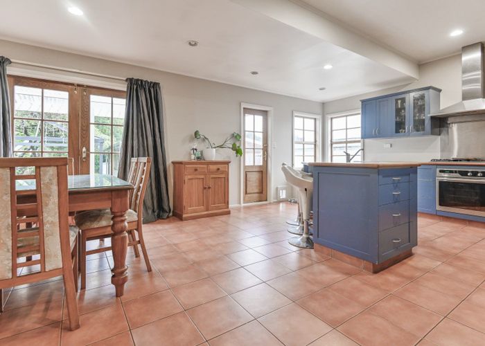  at 104 Duchess Crescent, Mayfair, Hastings