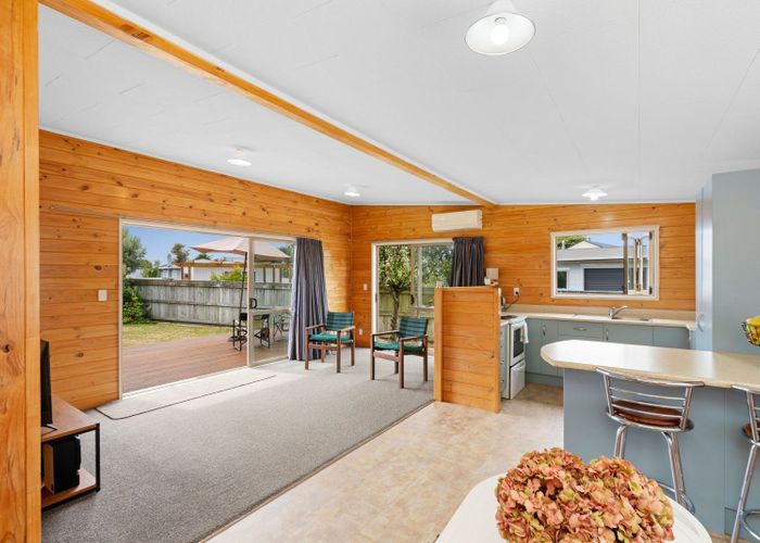  at 39 Kiharoa Street, Otaki Beach, Otaki