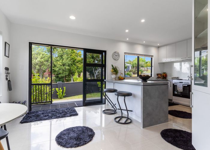  at 5a Ballini Rise, West Harbour, Waitakere City, Auckland