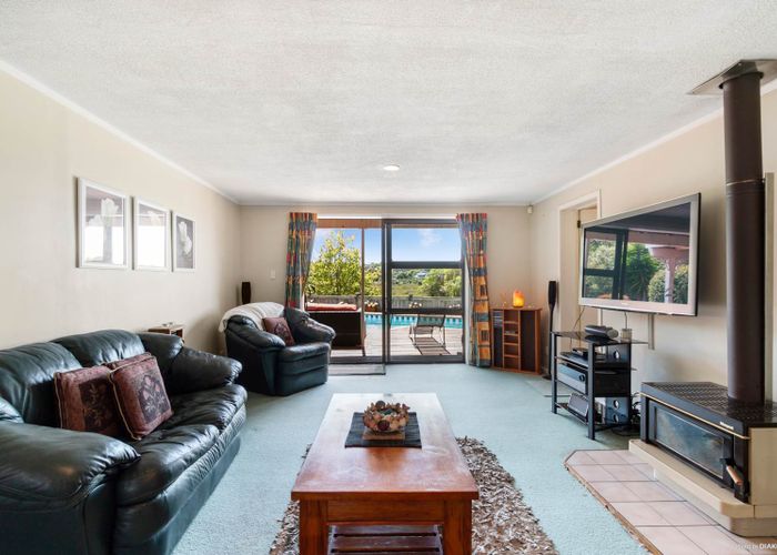  at 2/32 Rapallo Place, Farm Cove, Auckland