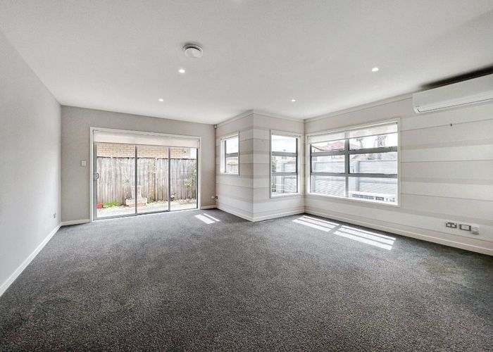  at 1 Powercourt Drive, Flat Bush, Manukau City, Auckland