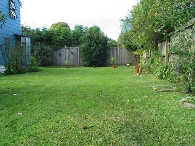  at 2/85 Meadway, Sunnyhills, Manukau City, Auckland