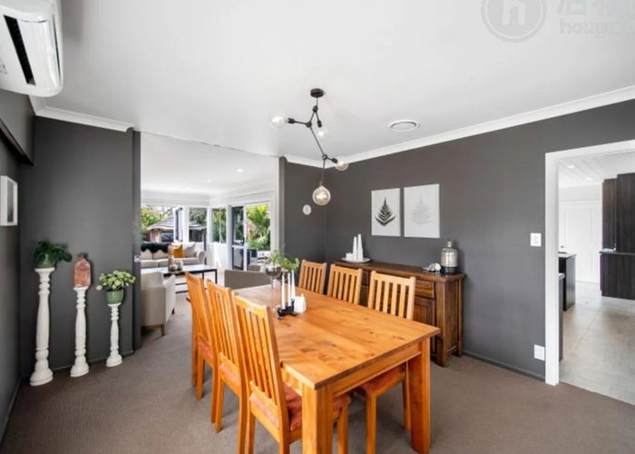  at 2/11 The Anchorage, Sunnyhills, Manukau City, Auckland