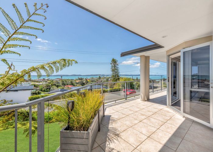 For sale 1 Maraetai Heights Road, Maraetai, Manukau City, Auckland