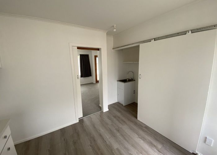  at 2/4 Gower Street , Trentham, Upper Hutt, Wellington