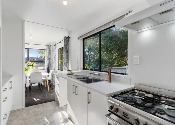  at 2/128A Bruce McLaren Road, Henderson, Waitakere City, Auckland