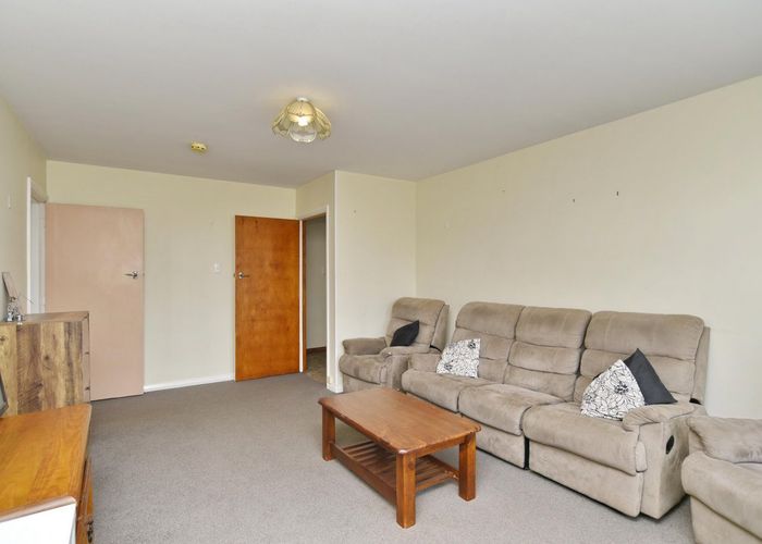  at 17 Robin Street, Burwood, Christchurch