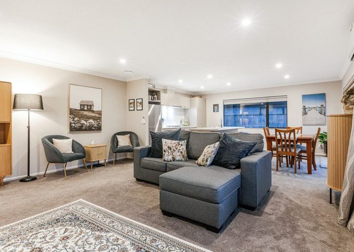  at 9 Moonsail Drive, Whitby, Porirua, Wellington