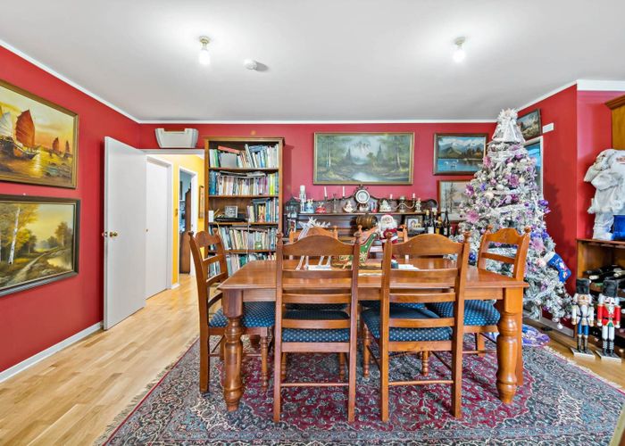  at 1041a Scenic Drive North, Swanson, Waitakere City, Auckland