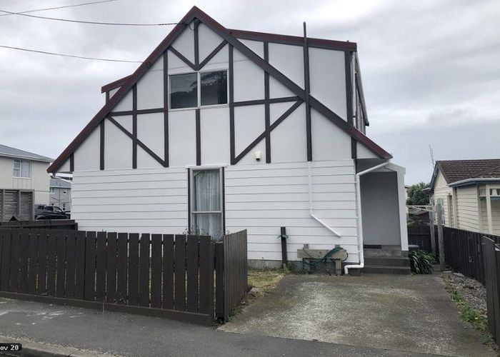  at 1/133 Queens Drive, Lyall Bay, Wellington, Wellington
