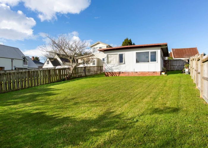  at 1/68 Birkenhead Avenue, Birkenhead, North Shore City, Auckland