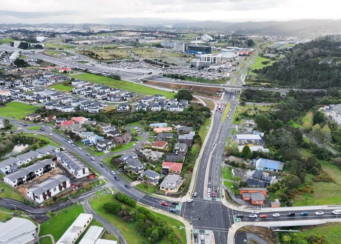  at 1 Medallion Drive, Oteha, Auckland