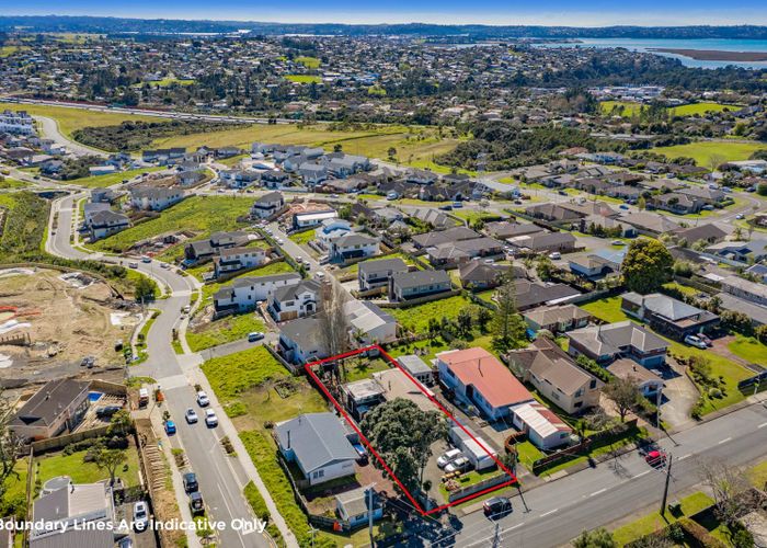  at 80 Royal Road, Massey, Auckland