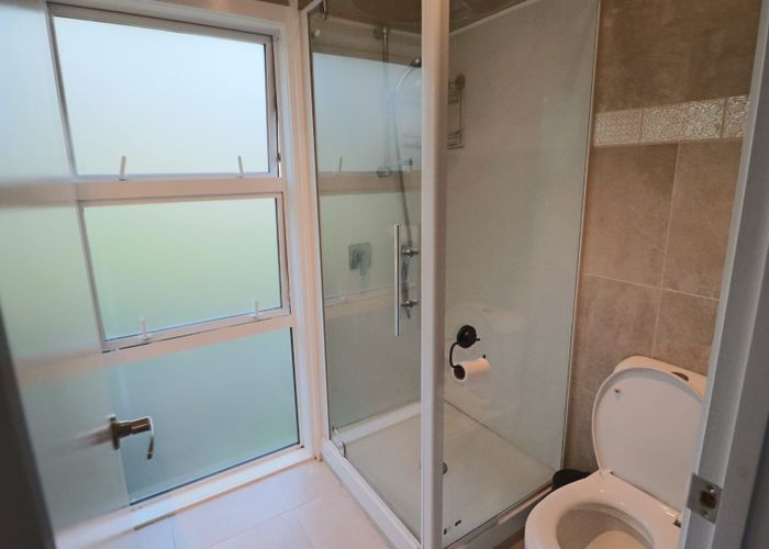  at 1/21 Beswick Place, Birkdale, Auckland