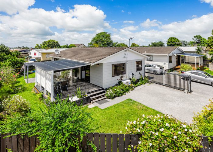  at 1/2 Burundi Avenue, Clendon Park, Manukau City, Auckland