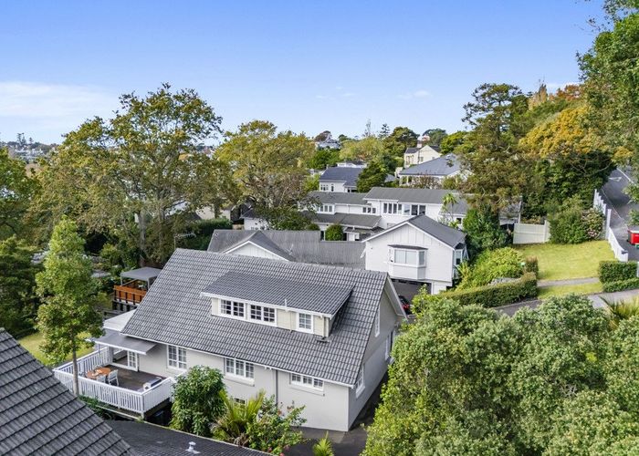  at 48 Eastbourne Road, Remuera, Auckland City, Auckland