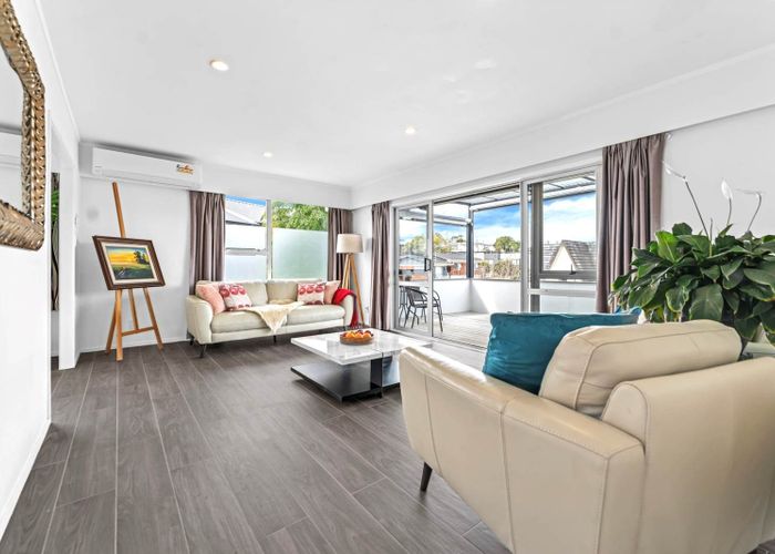  at 4 Bacot Place, Howick, Manukau City, Auckland