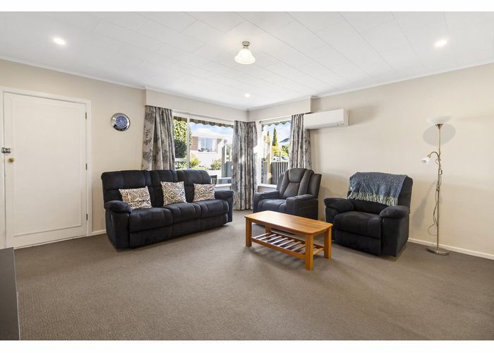  at 2/16 Trafalgar Street, Maori Hill, Timaru