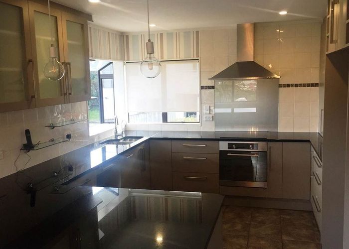  at 10 Westergrove Place, West Harbour, Waitakere City, Auckland