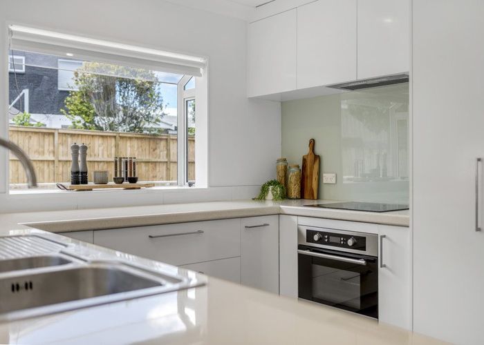  at 2/34 Howe Street, Howick, Auckland