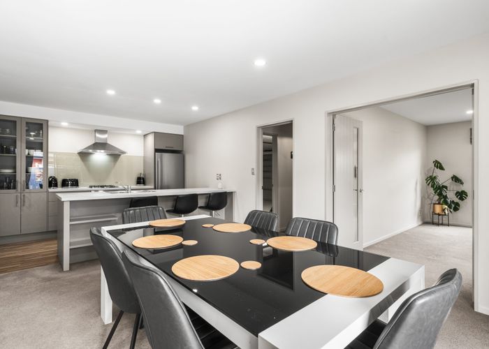  at 11 The Tors, Heathcote, Christchurch City, Canterbury