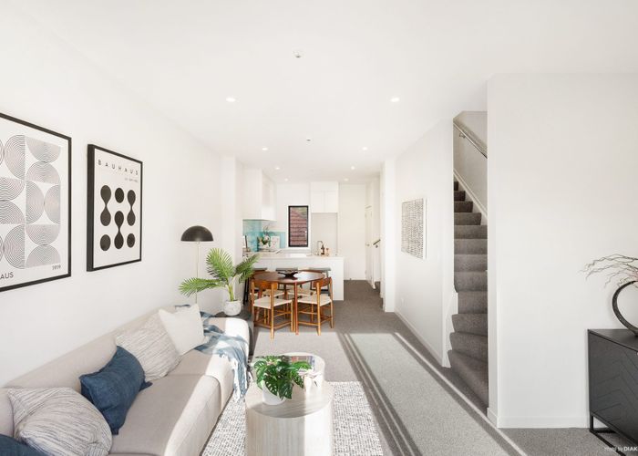  at 329 A  Rangatira Road, Beach Haven, North Shore City, Auckland