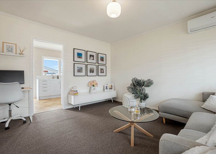  at 2/38 Jutland Road, Hauraki, North Shore City, Auckland