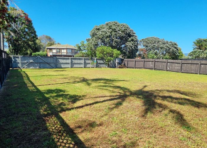  at 302 Kenwood Drive, Matarangi