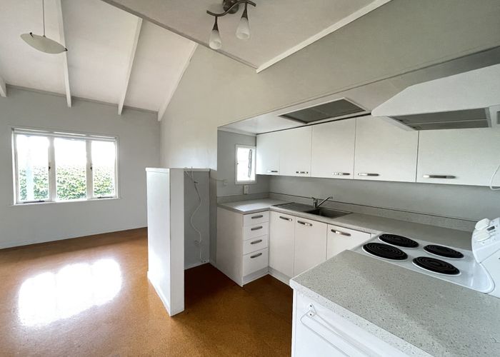  at 3/20 Ngataringa Road, Devonport, North Shore City, Auckland