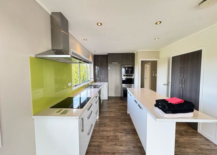  at 86 Glamorgan Drive, Torbay, Auckland