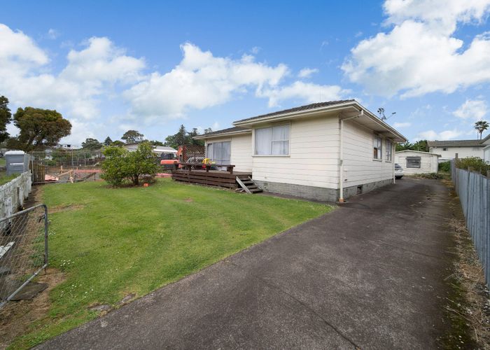  at 12 Kivell Close, Mangere East, Auckland