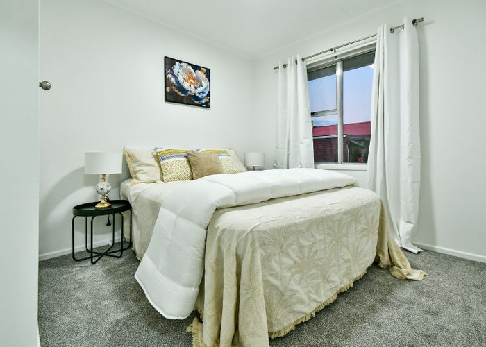  at 2/2 Wayne Drive, Mangere, Manukau City, Auckland