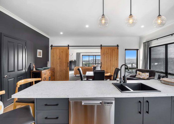  at 1 Shakespeare Road, Bastia Hill, Whanganui, Manawatu / Whanganui