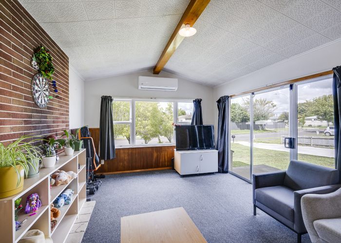  at 6 James Foley Avenue, Pirimai, Napier