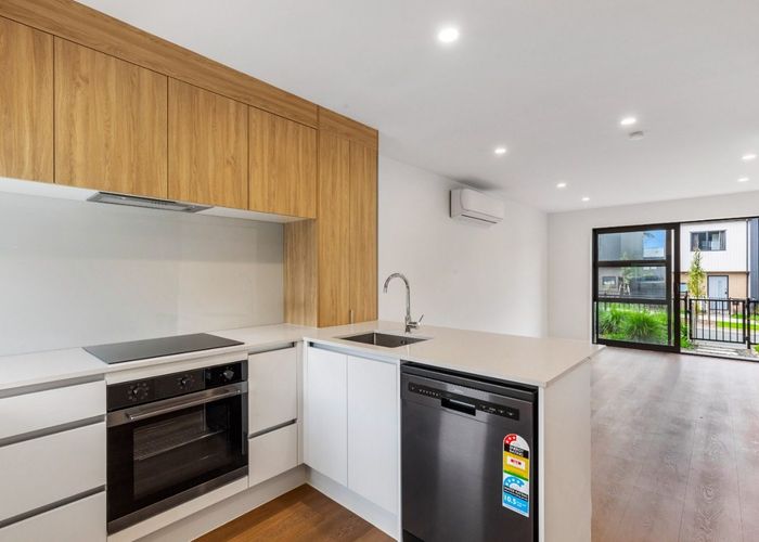  at 11 Jabuka Street, Glen Eden, Waitakere City, Auckland