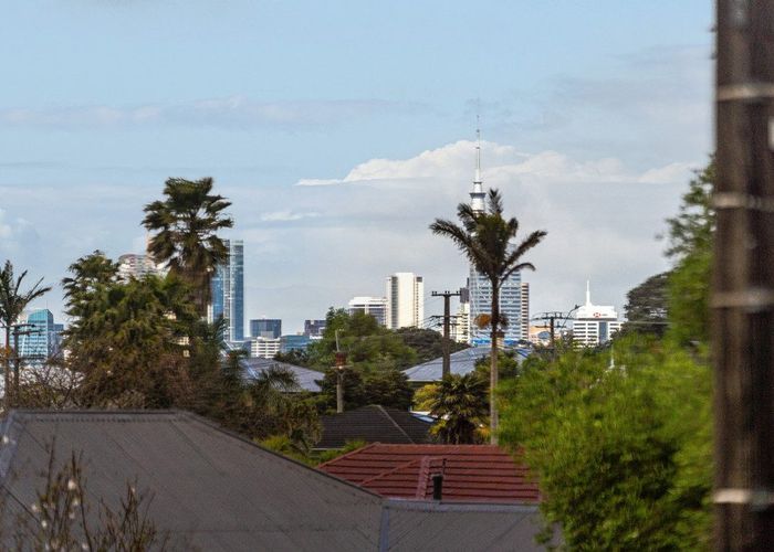  at 1/38 Old Lake Road, Narrow Neck, Auckland