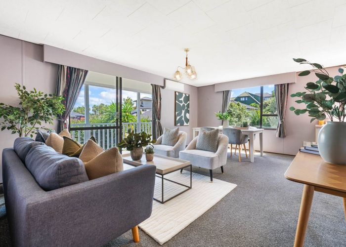  at 103A Bradbury Road, Botany Downs, Manukau City, Auckland