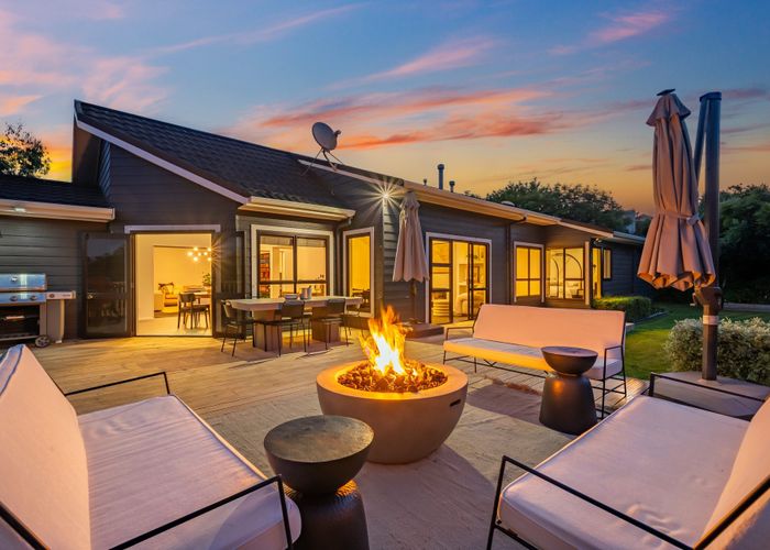  at 77 Joseph Banks Drive, Whitby, Porirua