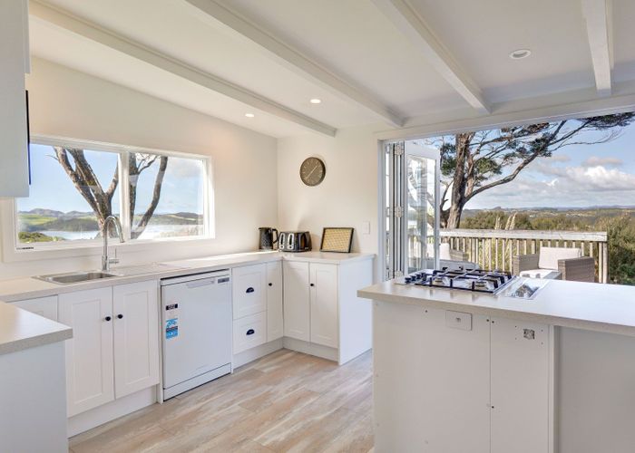  at 886 Purerua, Te Tii, Far North