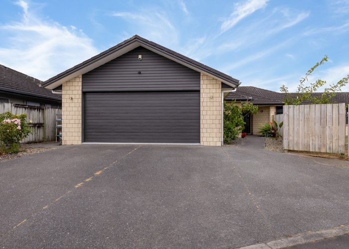  at 11 Chatham Place, Rototuna North, Hamilton