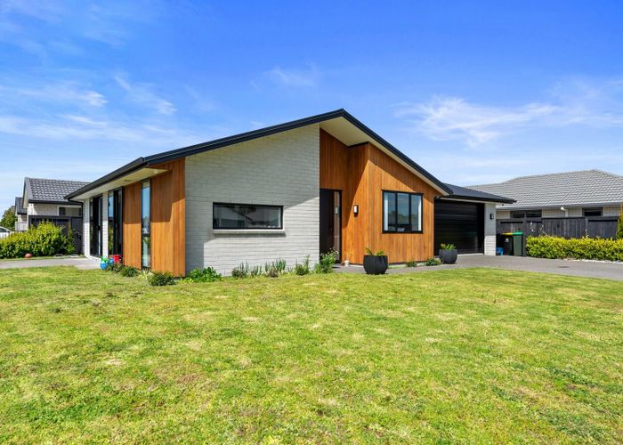  at 90 Hills View Drive, Papamoa, Tauranga, Bay Of Plenty