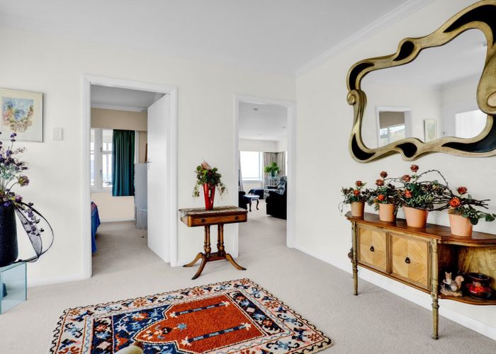  at 1 Catherine Crescent, Moturoa, New Plymouth