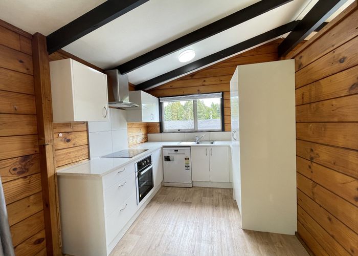  at 26 Seaview Road, Glenfield, North Shore City, Auckland